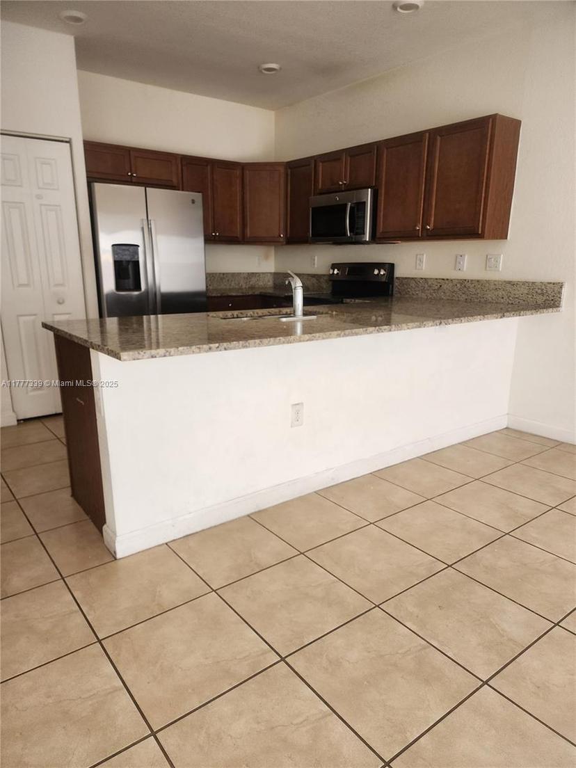 Picture of 11578 SW 248Th Ter # 1, Homestead FL 33032