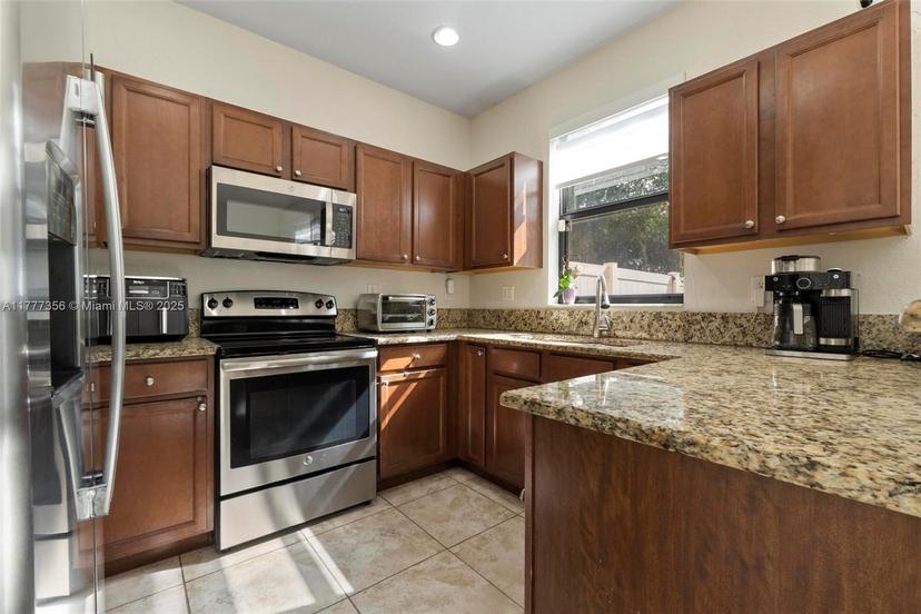 Picture of 8945 W 33Rd Ave # 8945, Hialeah FL 33018