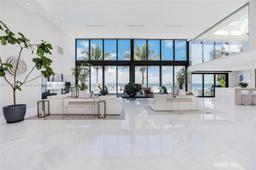 Picture of 7960 Biscayne Point Cir, Miami Beach, FL 33141