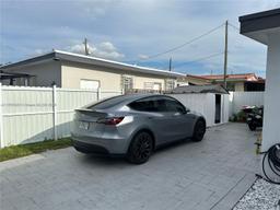 Picture of 6060 NW 7Th St, Miami, FL 33126