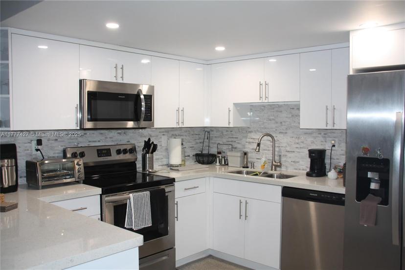 Picture of 3821 Environ Blvd # 310, Lauderhill FL 33319