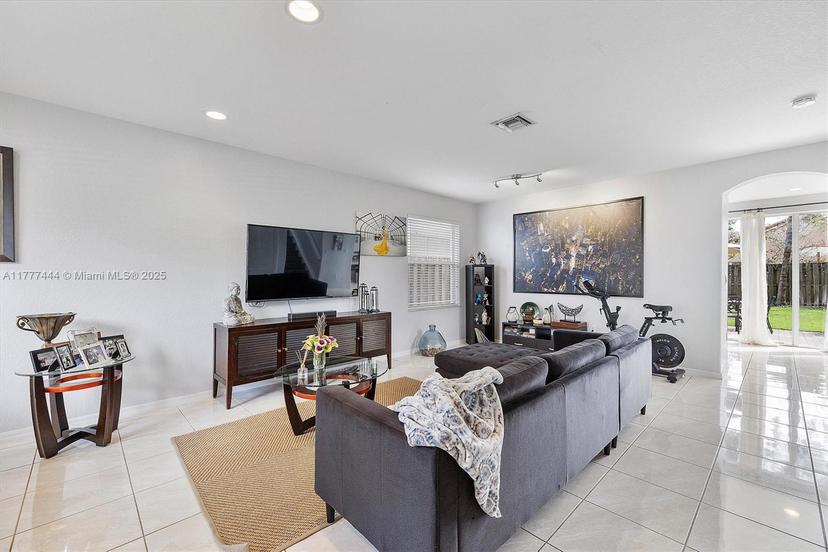 Picture of 1431 SE 18Th Terrace, Homestead FL 33035