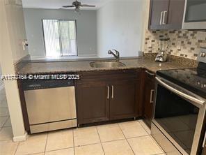 Picture of 870 NE 207Th Ter # 9, Miami FL 33179