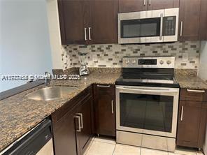 Picture of 870 NE 207Th Ter # 9, Miami FL 33179