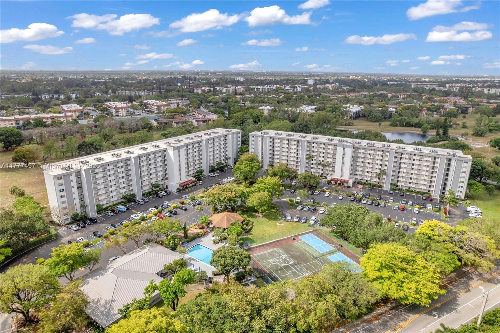 Picture of 5900 NW 44Th St # 406, Lauderhill, FL 33319