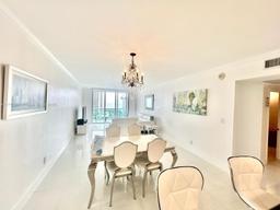 Picture of 19370 Collins Ave # 1015, Sunny Isles Beach, FL 33160