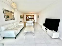 Picture of 19370 Collins Ave # 1015, Sunny Isles Beach, FL 33160