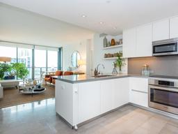 Picture of 68 SE 6Th St # 2304, Miami, FL 33131