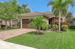 Picture of 8420 Calabria Lakes Dr, Boynton Beach, FL 33473