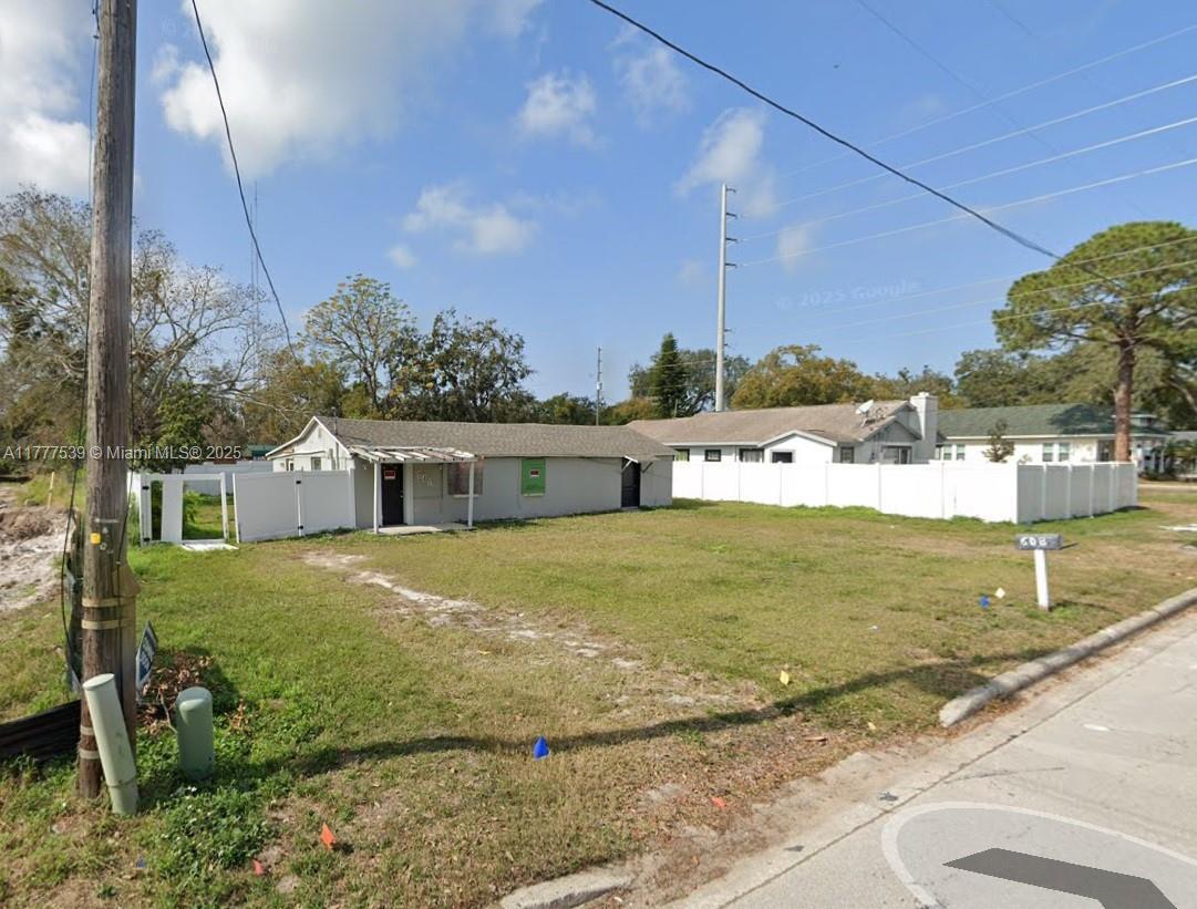 Picture of 608 S Lakeview Ave, Winter Garden, FL 34787