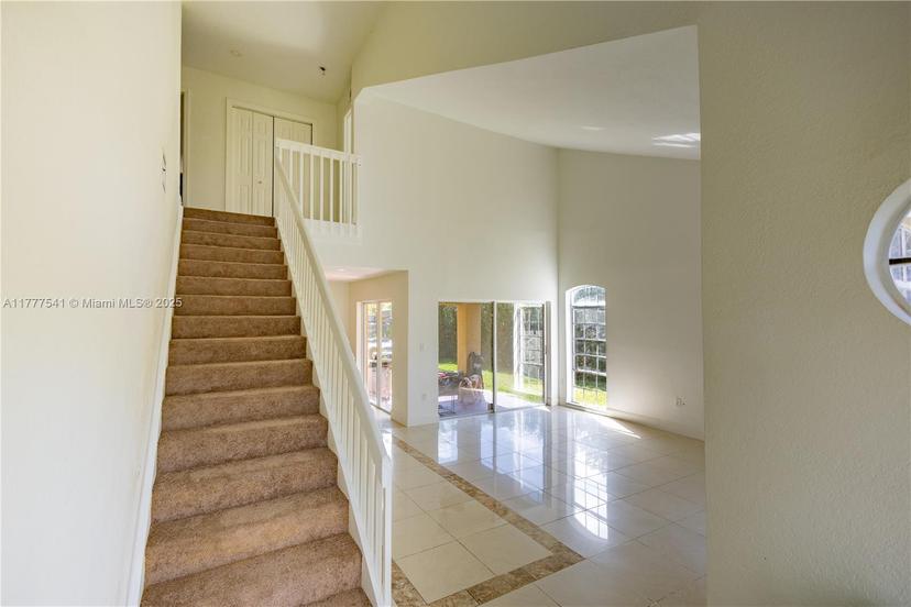 Picture of 20101 NW 81St Ct, Hialeah FL 33015