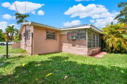Picture of 1635 SW 71St Pl, Miami, FL 33155
