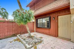 Picture of 6619 SW 116Th Pl # G7, Miami, FL 33173