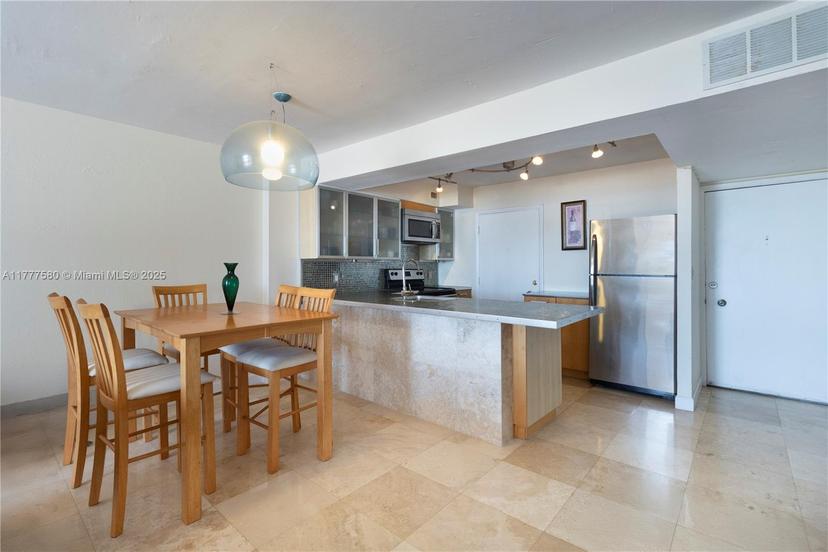 Picture of 5 Island Ave # 4F, Miami Beach FL 33139