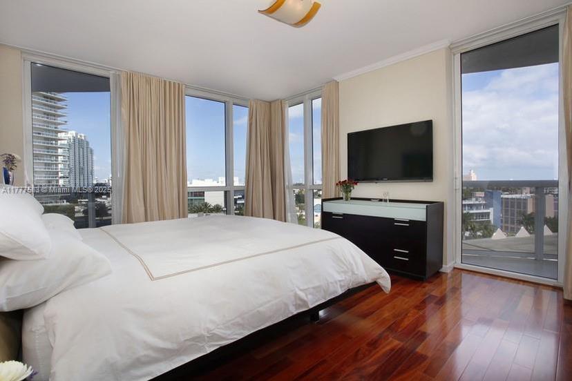 Picture of 400 Alton Rd # 811, Miami Beach FL 33139