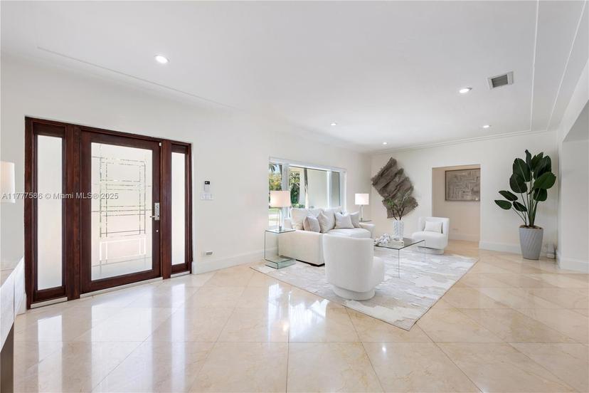 Picture of 670 NE 53Rd St, Miami FL 33137