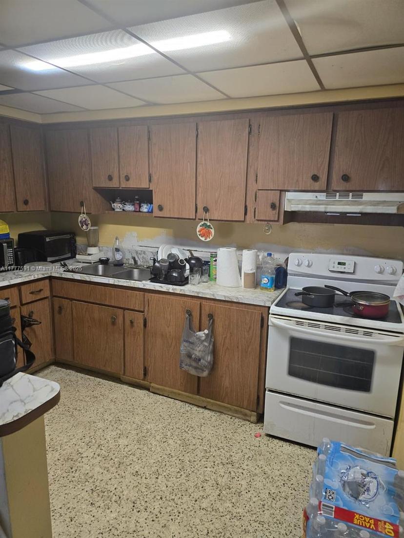 Picture of 1144 NE 144Th St, North Miami FL 33161