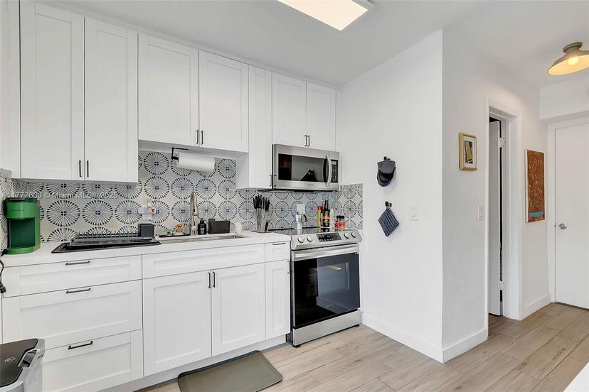 Picture of 595 NW 101St St, Miami FL 33150