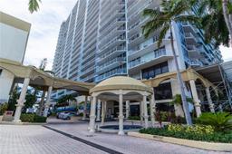 Picture of 7601 E Treasure Dr # 923, North Bay Village, FL 33141