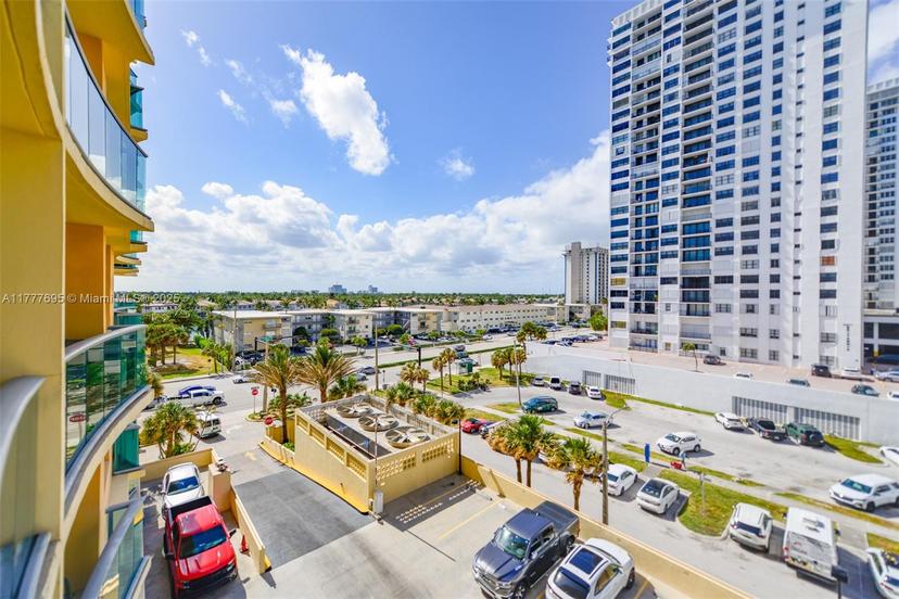 Picture of 2501 S Ocean Dr # 539, Hollywood FL 33019
