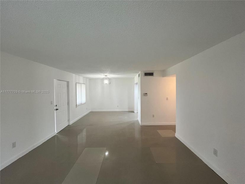 Picture of 1930 NW 119Th St # 702, Miami FL 33167