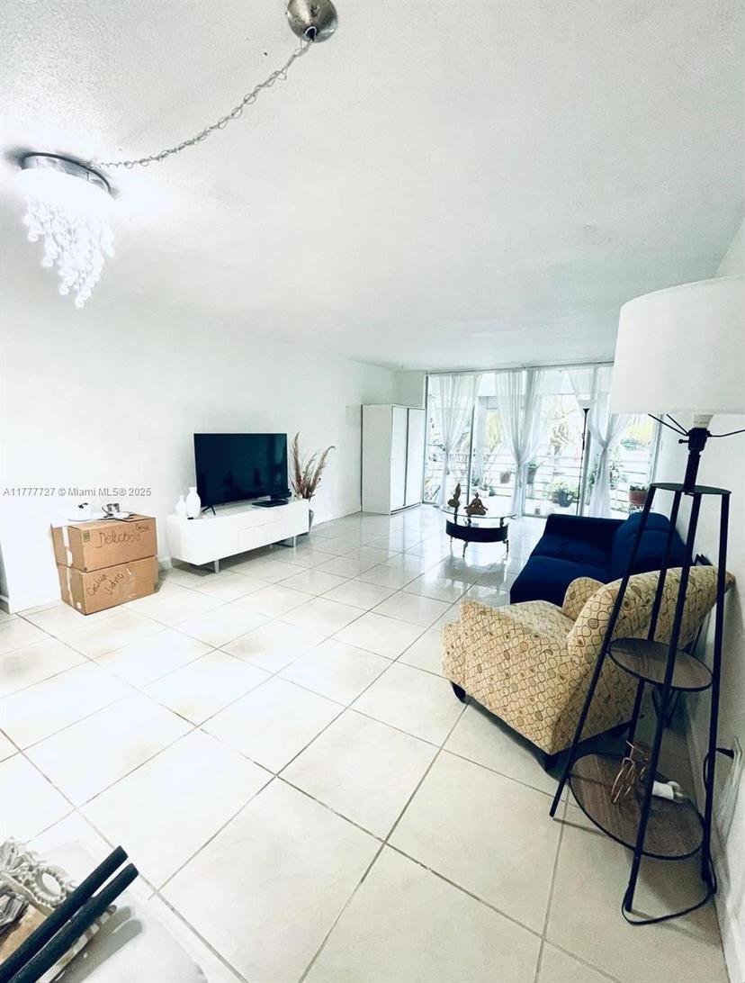 Picture of 1501 NE 191St St # C216, Miami FL 33179