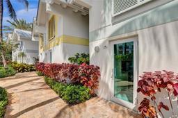 Picture of 100 S Pointe Dr # 5, Miami Beach, FL 33139