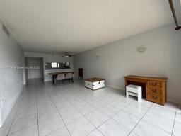 Picture of 8881 Fontainebleau Blvd # 204, Miami, FL 33172