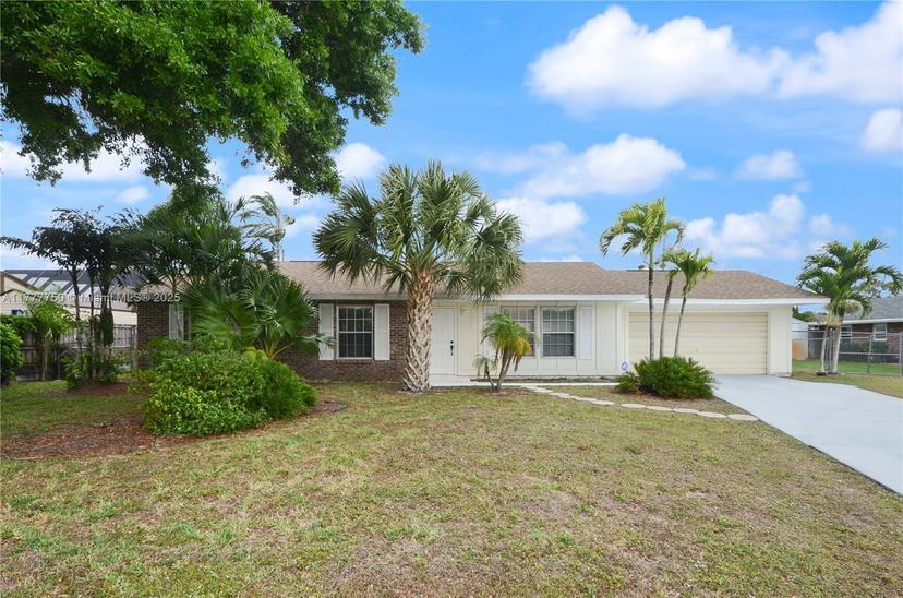 Picture of 104 W Palmetto Rd, Lake Worth FL 33467
