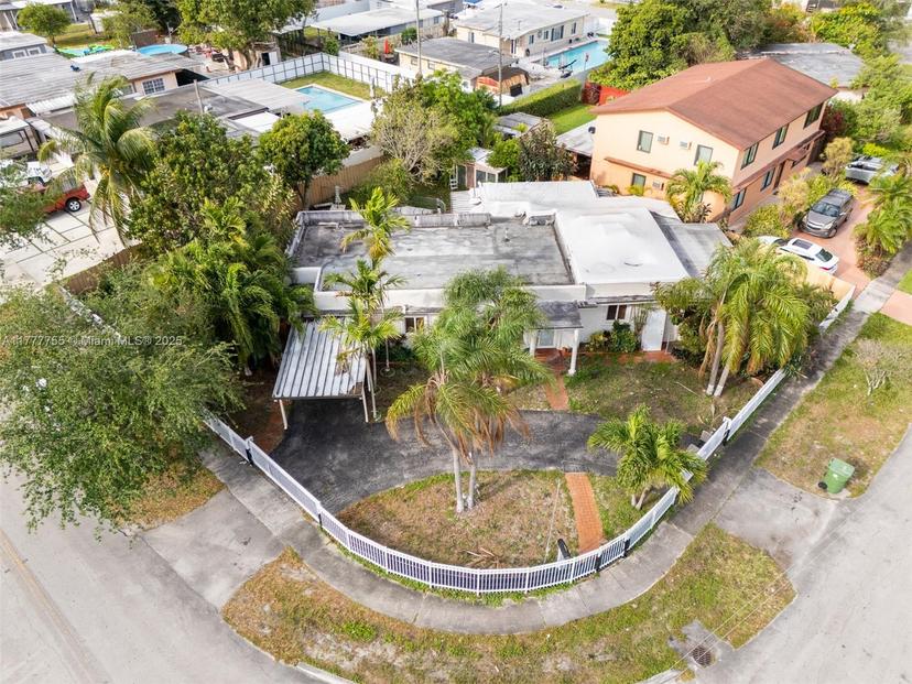 Picture of 660 E 10Th Pl, Hialeah FL 33010