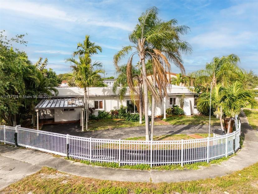 Picture of 660 E 10Th Pl, Hialeah FL 33010