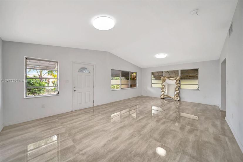 Picture of 1677 NE 178Th St, North Miami Beach FL 33162