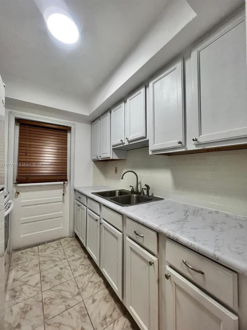 Picture of 20490 NW 7Th Ave # 15, Miami Gardens FL 33169