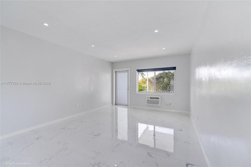 Picture of 641 Espanola Way # 35, Miami Beach FL 33139