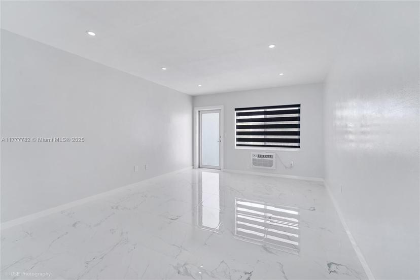 Picture of 641 Espanola Way # 35, Miami Beach FL 33139