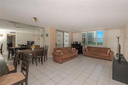 Picture of 1817 S Ocean Dr # 628, Hallandale Beach, FL 33009