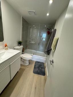 Picture of 8900 Washington Blvd # 304A, Pembroke Pines, FL 33025