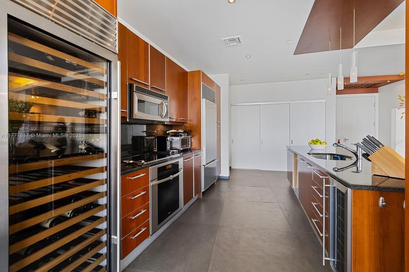 Picture of 901 Brickell Key Blvd # 3607, Miami FL 33131