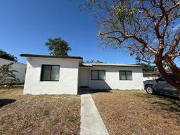 Picture of 355 NE 111Th St, Miami, FL 33161