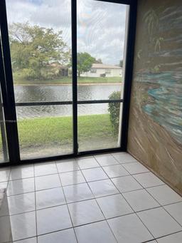 Picture of 9439 N Belfort Cir # 107, Tamarac, FL 33321