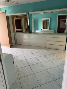 Picture of 9439 N Belfort Cir # 107, Tamarac, FL 33321