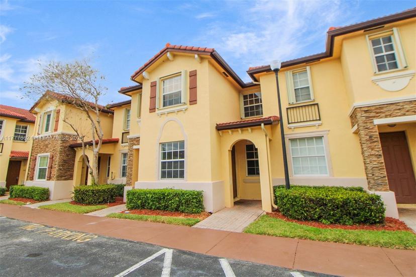 Picture of 1690 NE 33Rd Ave # 6, Homestead FL 33033