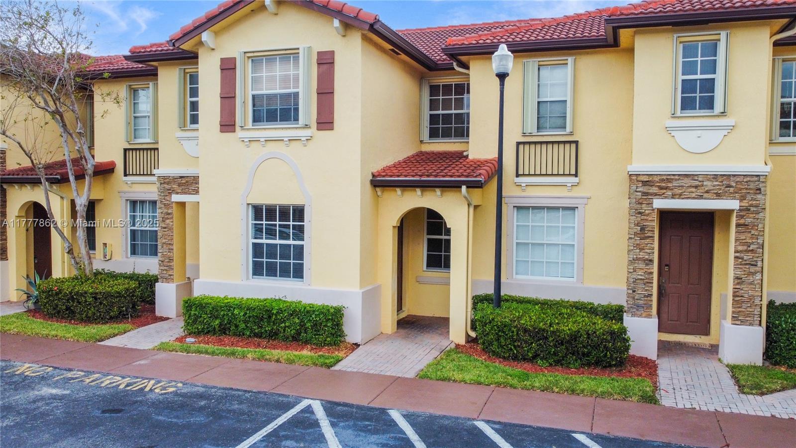 Picture of 1690 NE 33Rd Ave # 6, Homestead, FL 33033