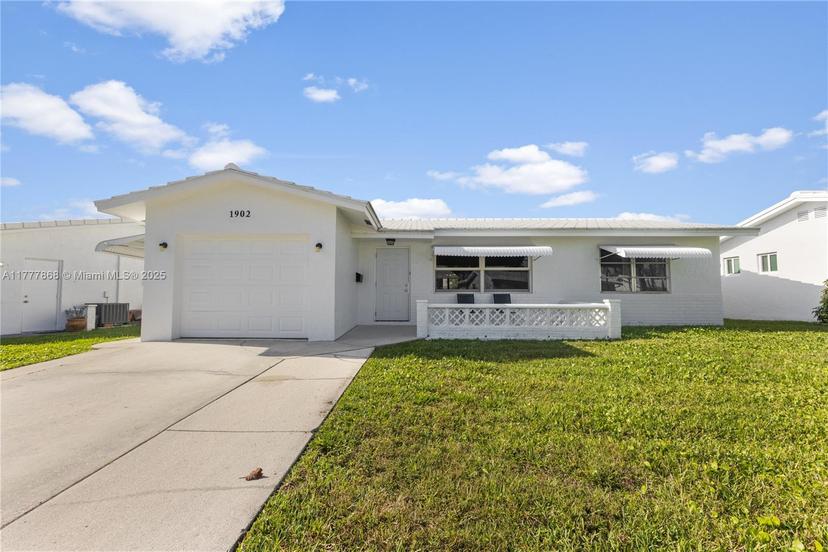 Picture of 1902 SW Roma Way, Boynton Beach FL 33426