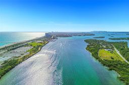 Picture of 100 Bayview Dr # 1026, Sunny Isles Beach, FL 33160