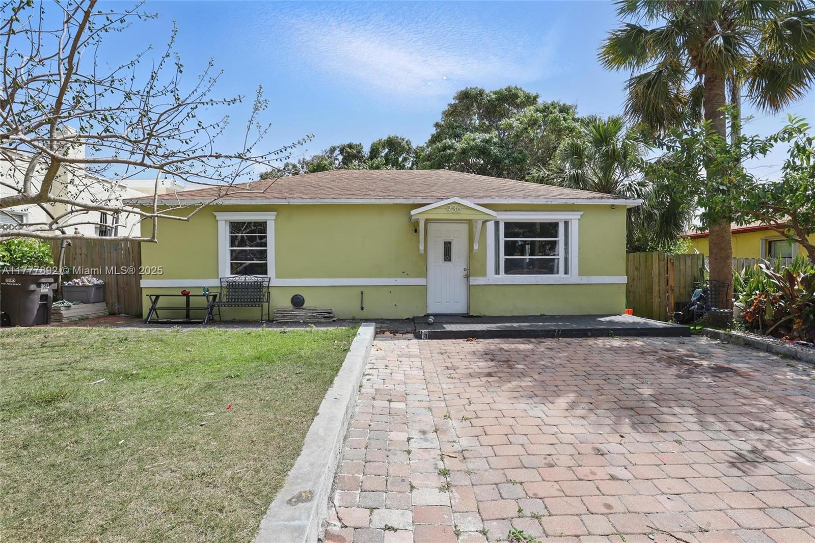 Picture of 936 38Th St, West Palm Beach, FL 33407