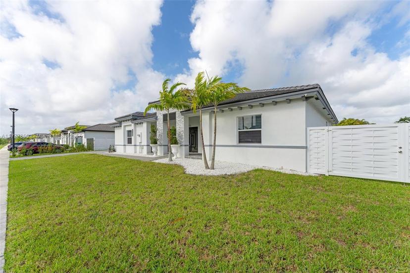 Picture of 21190 SW 127Th Pl, Miami FL 33177