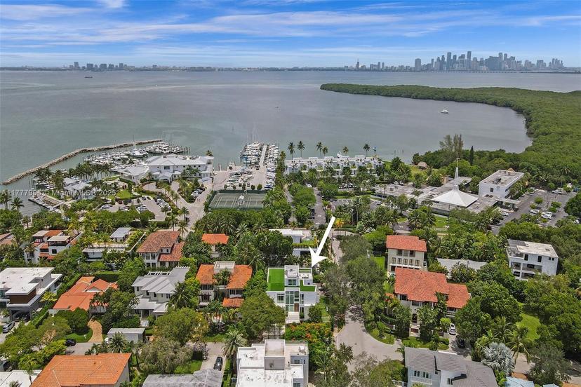 Picture of 201 Buttonwood Dr, Key Biscayne FL 33149