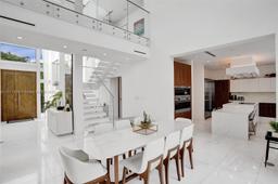 Picture of 201 Buttonwood Dr, Key Biscayne, FL 33149