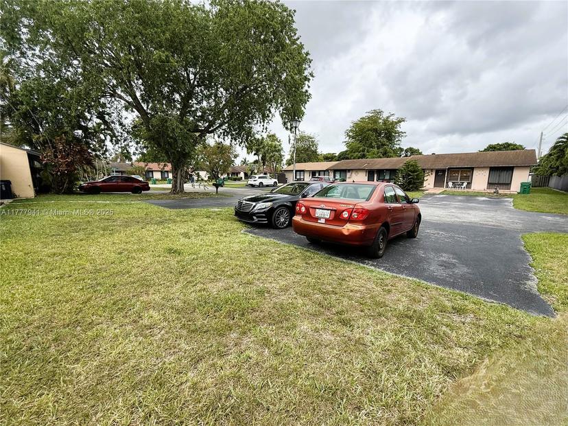 Picture of 4465 SW 136Th Pl, Miami FL 33175